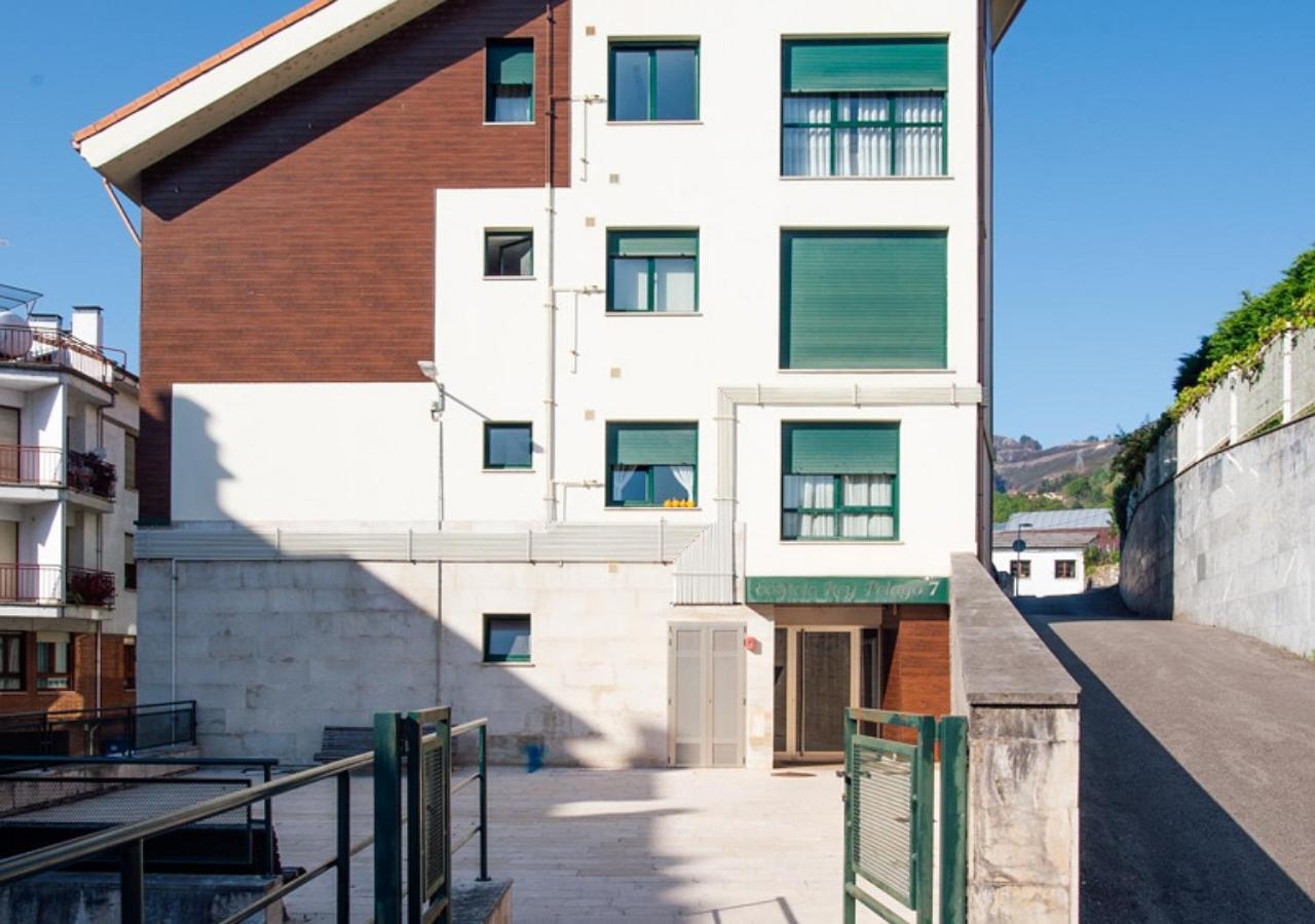 Apartamento Irene Centrico Con Wifi Y Parking Coche Tamano Medio Onís Dış mekan fotoğraf